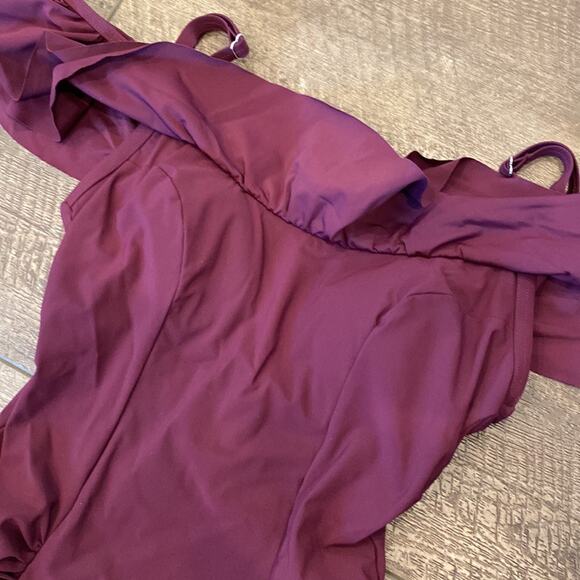 PROFILE BY GOTTEX Fruitti Gala Off Shoulder Ruffle Bathing Suit 8 - Picture 3 of 10